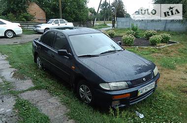 Седан Mazda 323 1995 в Харькове
