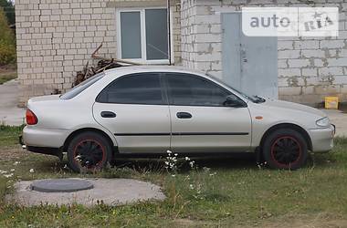 Седан Mazda 323 1997 в Ладыжине