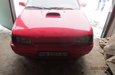 Седан Mazda 323 1994 в Чернигове