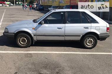 Хэтчбек Mazda 323 1990 в Виннице