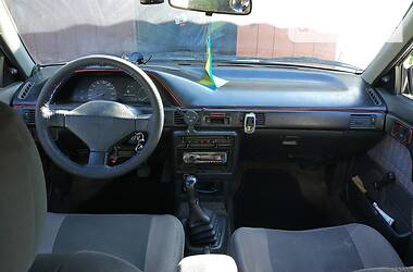 Седан Mazda 323 1992 в Костопілі