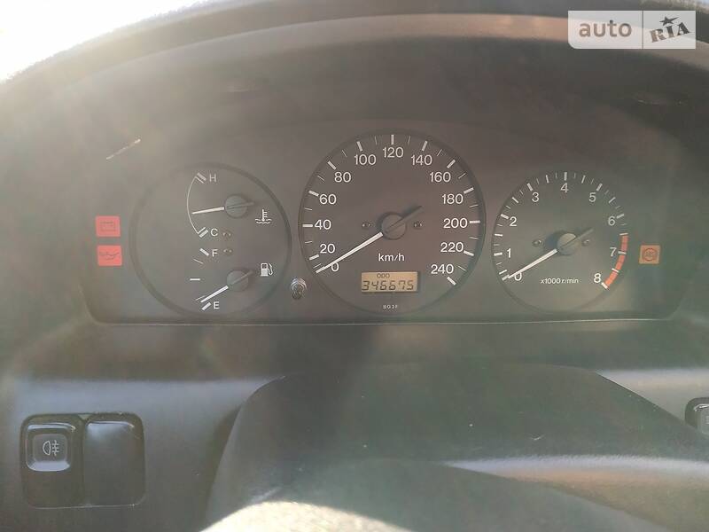 Хэтчбек Mazda 323 1998 в Глухове фото 5 Хэтчбек Mazda 323 1998 в Глухове
