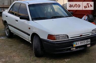 Седан Mazda 323 1992 в Костопілі