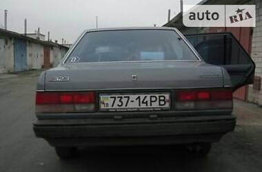 Седан Mazda 323 1988 в Украинке