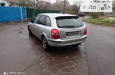 Хэтчбек Mazda 323 2000 в Овруче