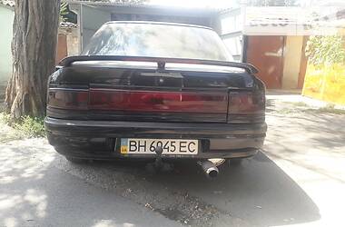 Седан Mazda 323 1989 в Одессе