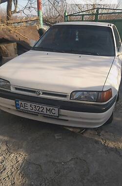 Седан Mazda 323 1996 в Днепре