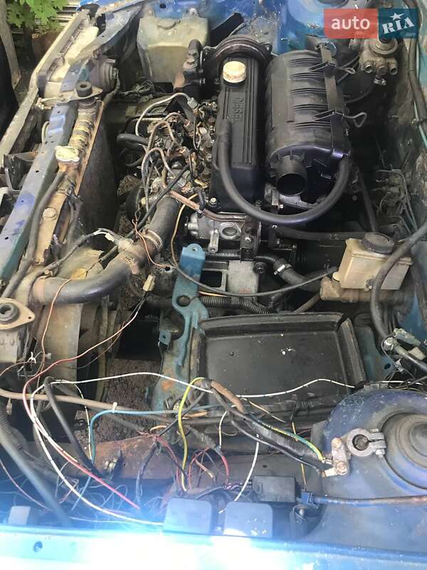 Хетчбек Mazda 323 1986 в Іршаві фото 23 Хетчбек Mazda 323 1986 в Іршаві