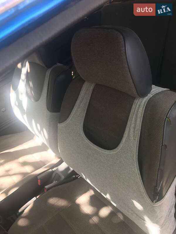 Хетчбек Mazda 323 1986 в Іршаві фото 29 Хетчбек Mazda 323 1986 в Іршаві