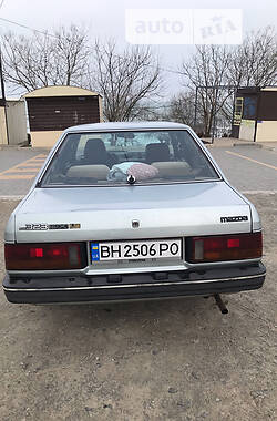 Седан Mazda 323 1987 в Черноморске