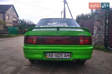 Седан Mazda 323 1991 в Изяславе