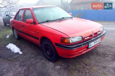 Седан Mazda 323 1992 в Іванкові