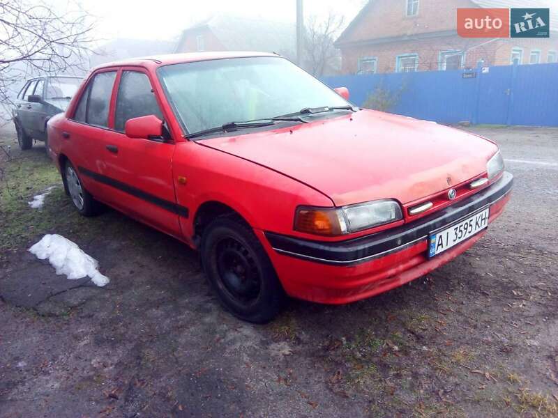 Седан Mazda 323 1992 в Иванкове фото 2 Седан Mazda 323 1992 в Иванкове