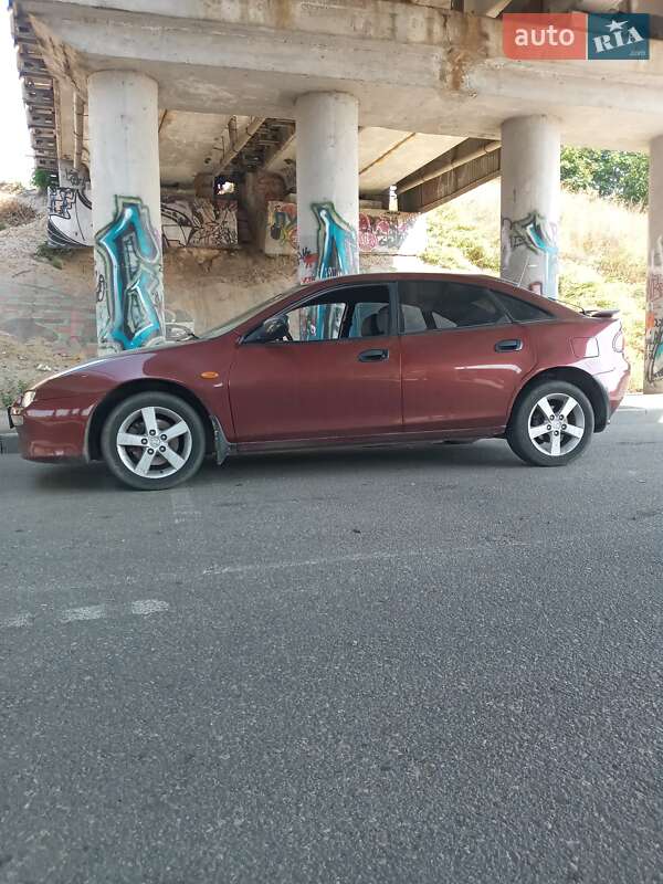 Хэтчбек Mazda 323 1996 в Одессе