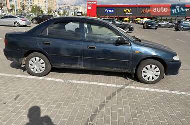 Седан Mazda 323 1997 в Виннице