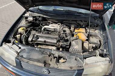 Седан Mazda 323 1997 в Виннице