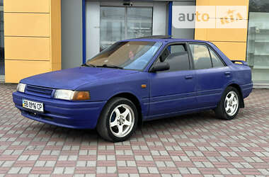 Седан Mazda 323 1990 в Запорожье