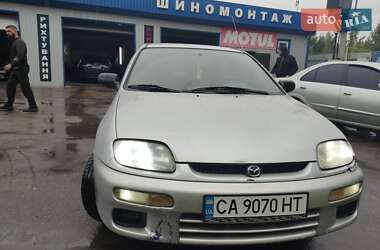 Хэтчбек Mazda 323 1998 в Киеве