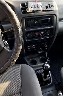 Седан Mazda 323 1997 в Одессе
