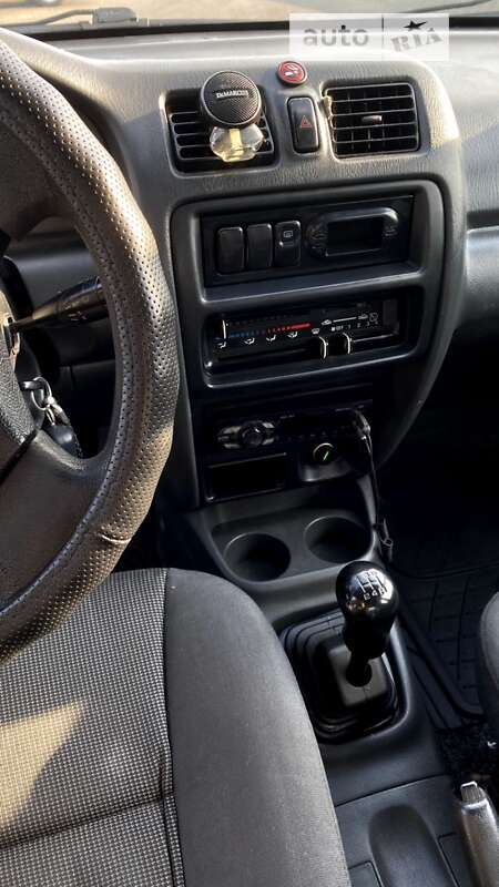 Седан Mazda 323 1997 в Одессе