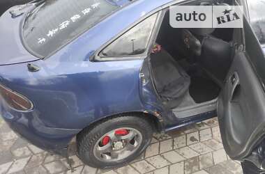 Хэтчбек Mazda 323 1996 в 