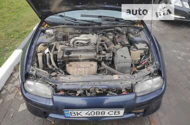 Хэтчбек Mazda 323 1996 в 