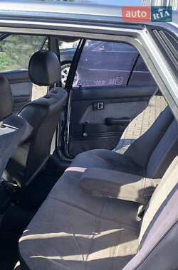 Седан Mazda 323 1987 в Краматорске