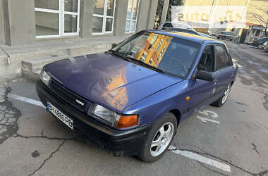Седан Mazda 323 1990 в Одессе