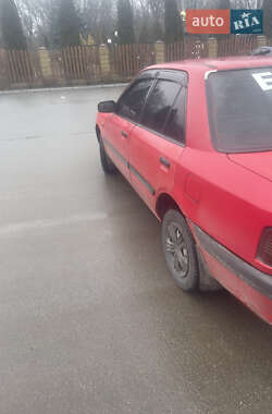 Седан Mazda 323 1992 в Днепре