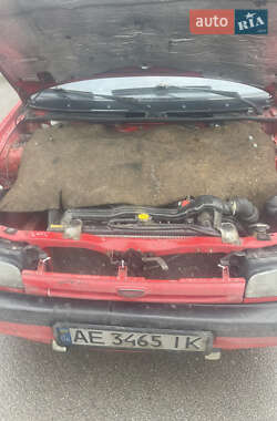 Седан Mazda 323 1992 в Днепре