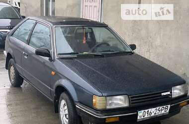 Хэтчбек Mazda 323 1987 в Ровно