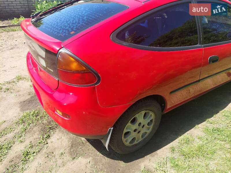 Хэтчбек Mazda 323 1995 в Мерефа