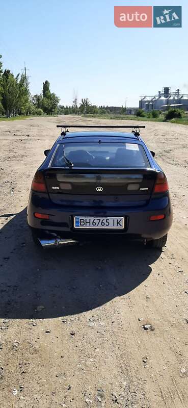 Хэтчбек Mazda 323 1995 в Одессе