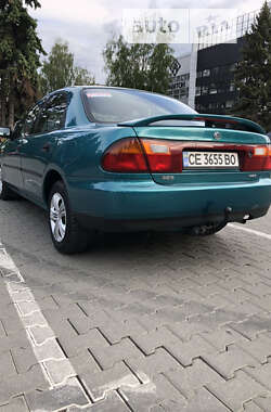 Седан Mazda 323 1996 в Черновцах