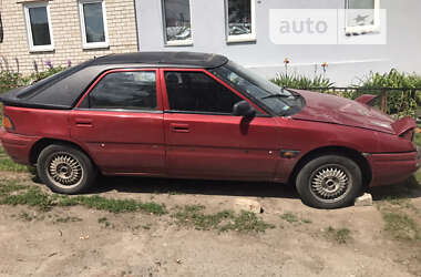 Седан Mazda 323 1993 в Чернигове