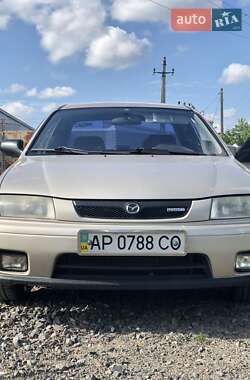 Седан Mazda 323 1998 в 