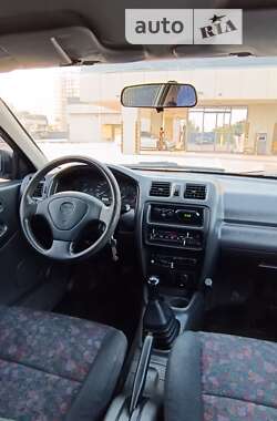 Седан Mazda 323 1998 в Киеве