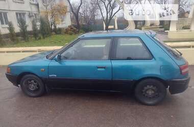 Хэтчбек Mazda 323 1993 в Одессе