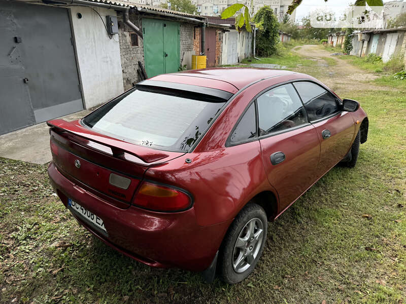 Седан Mazda 323 1996 в Ходорове