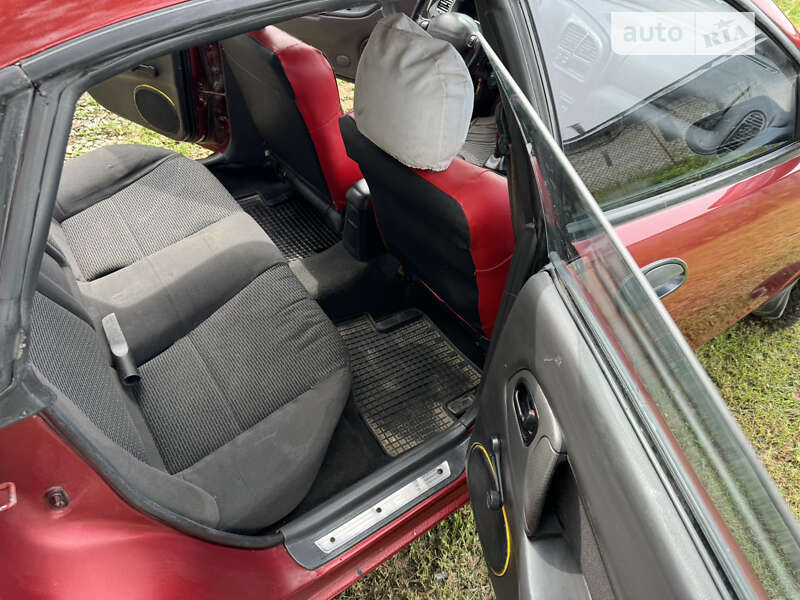Седан Mazda 323 1996 в Ходорове