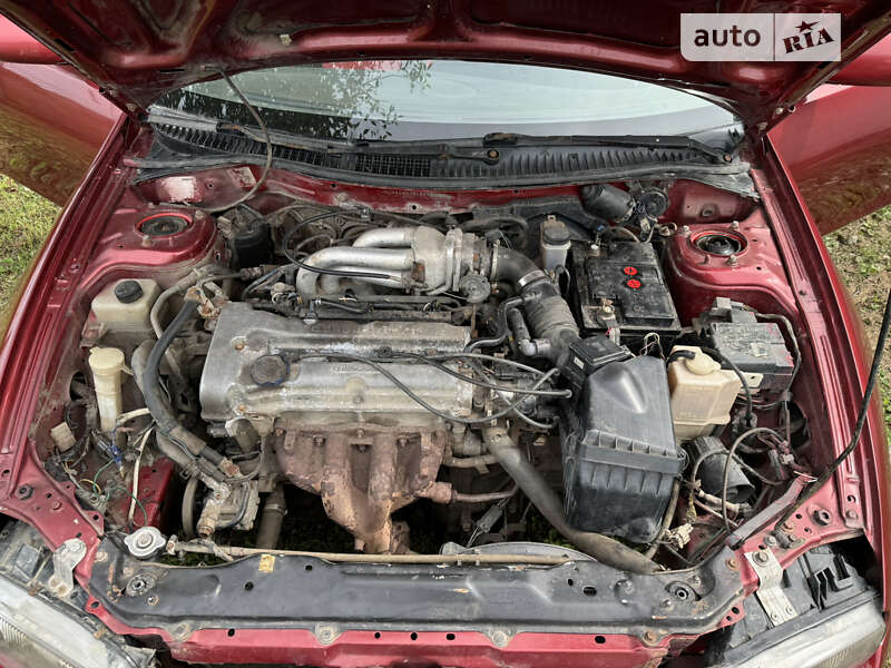 Седан Mazda 323 1996 в Ходорове