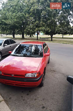 Седан Mazda 323 1992 в Николаеве