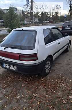 Хетчбек Mazda 323 1989 в Житомирі