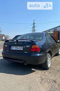 Седан Mazda 323 1995 в Ивано-Франковске