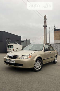 Седан Mazda 323 2001 в Киеве