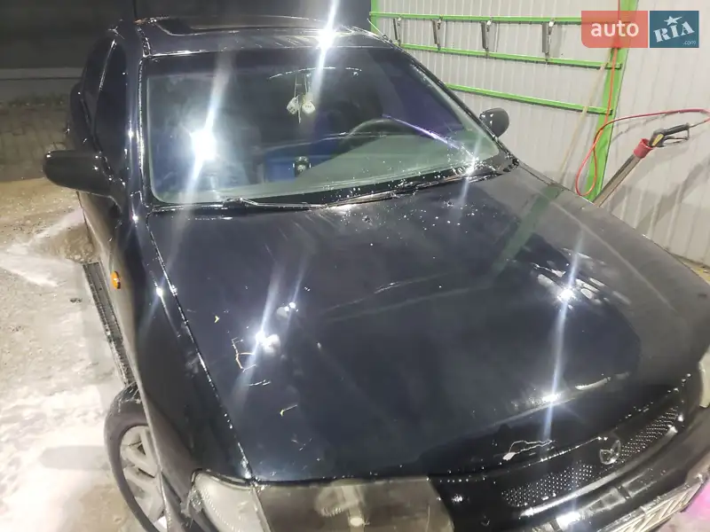 Mazda 323 1995