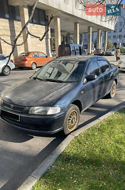 Седан Mazda 323 1997 в Днепре