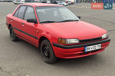 Седан Mazda 323 1993 в Одесі