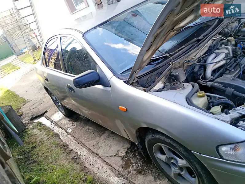Mazda 323