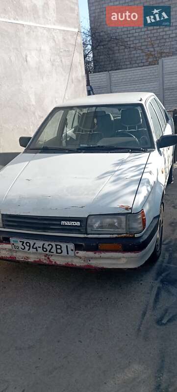 Седан Mazda 323 1987 в Одесі